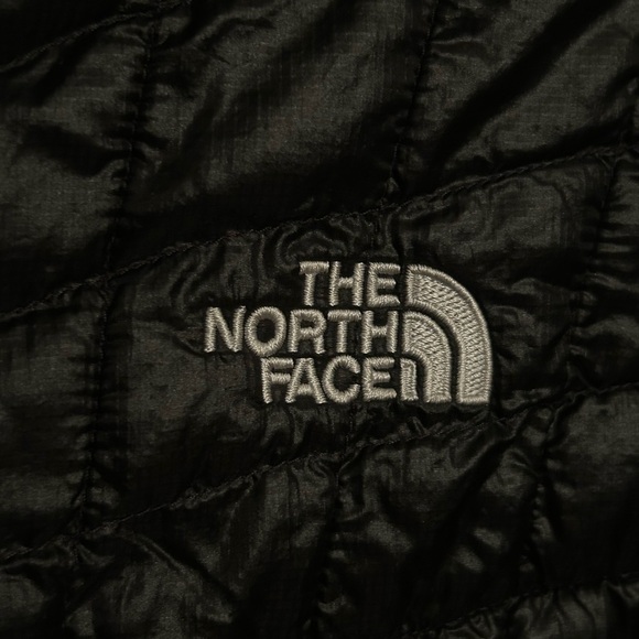 Women’s ThermoBall Trekker Full Zip Jacket - Black/Size XS - Picture 6 of 10